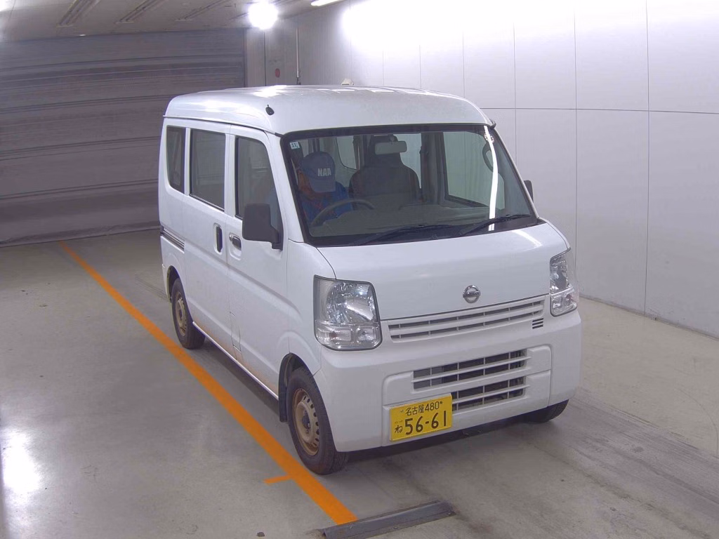 NISSAN NV100 CLIPPER