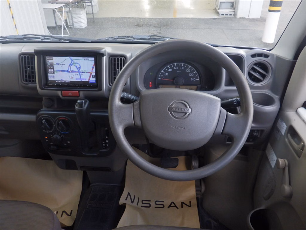 NISSAN NV100 CLIPPER