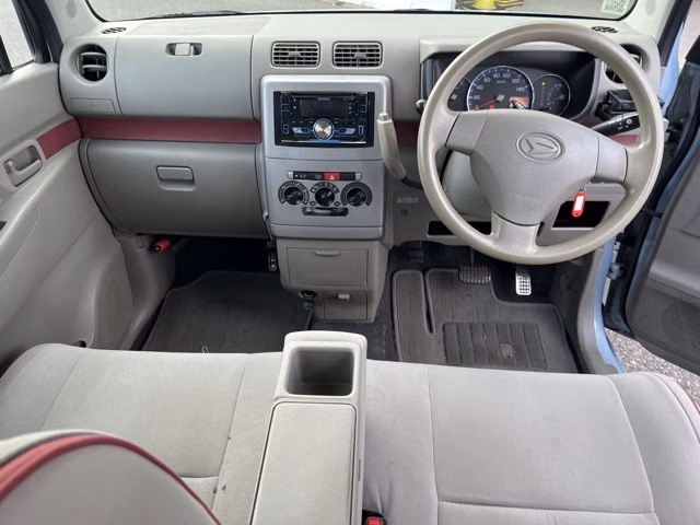 DAIHATSU MOVE CONTE