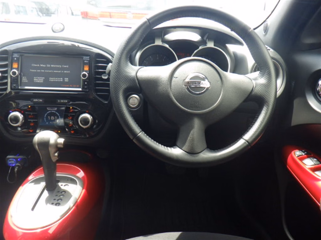 NISSAN JUKE