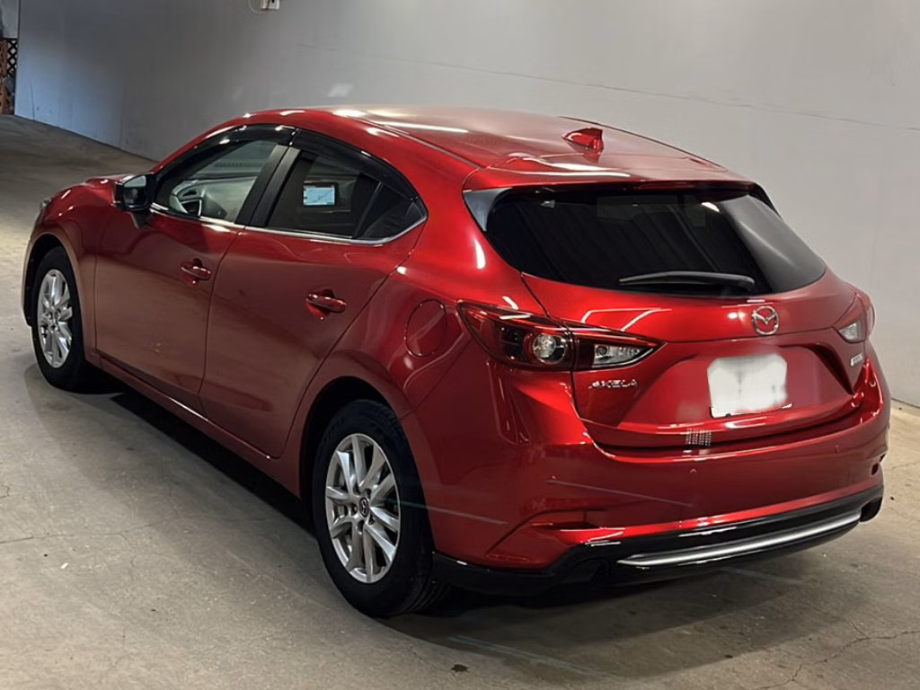 MAZDA AXELA