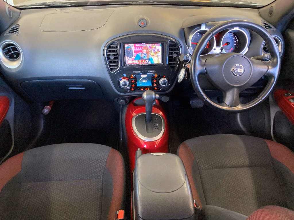 NISSAN JUKE