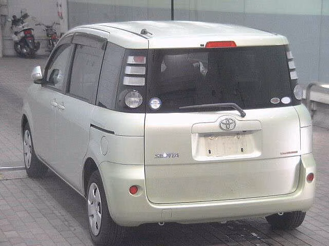 TOYOTA SIENTA