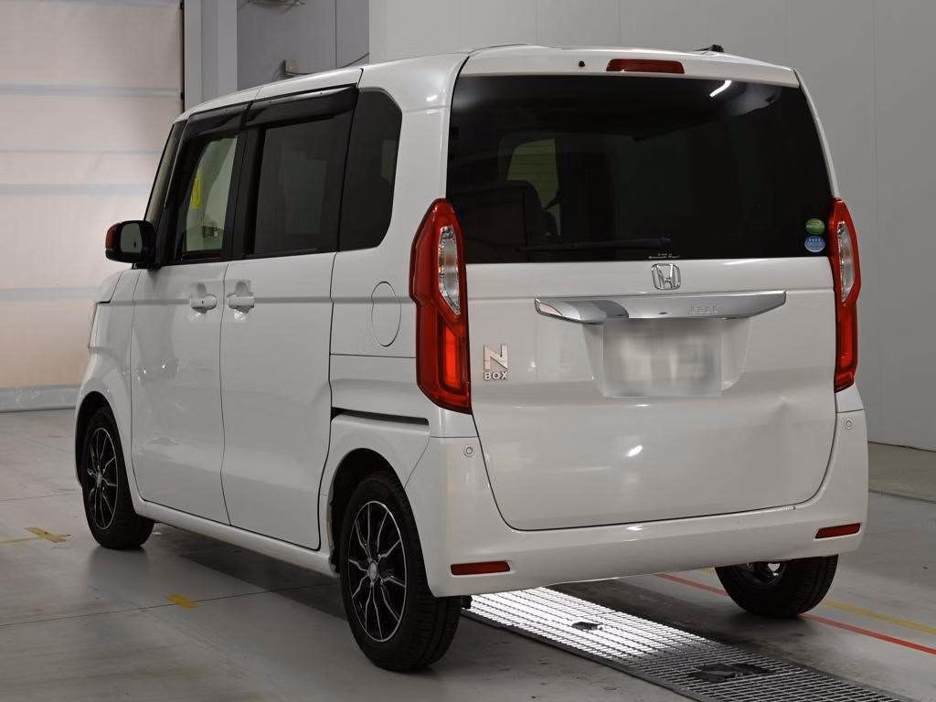 HONDA N-BOX