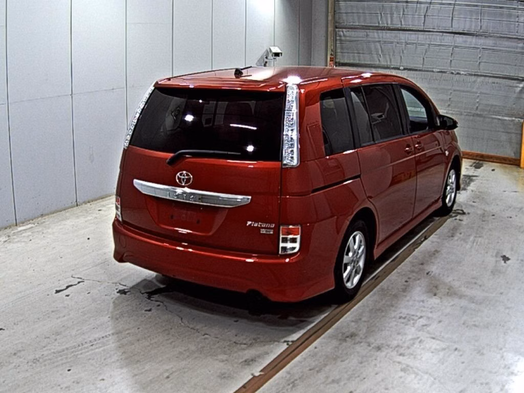 TOYOTA ISIS