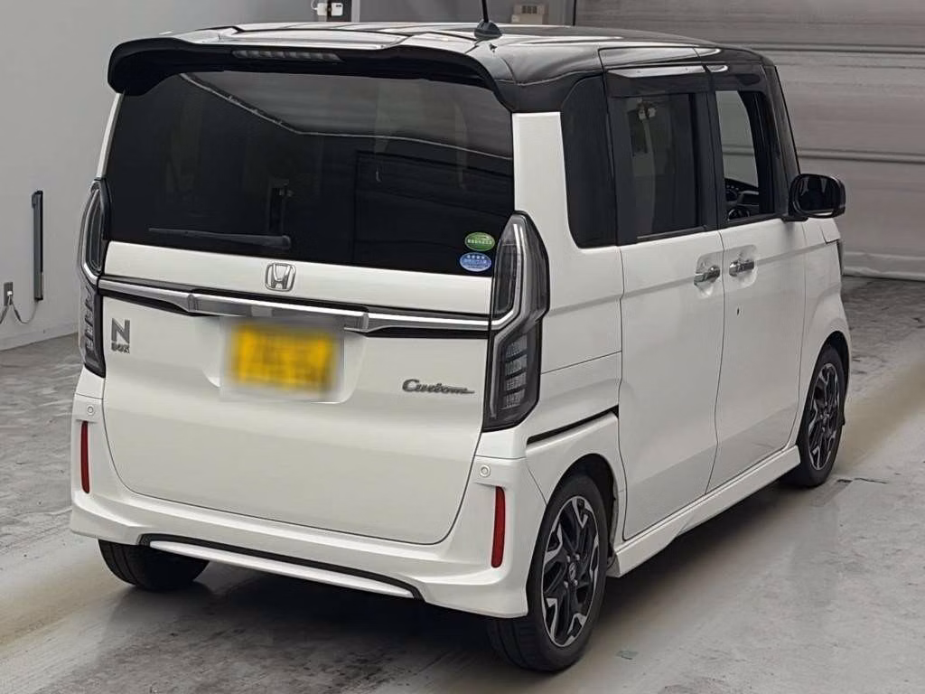 HONDA N-BOX