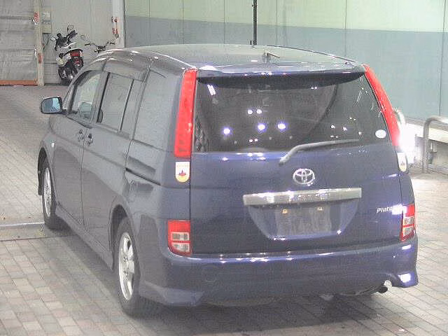 TOYOTA ISIS