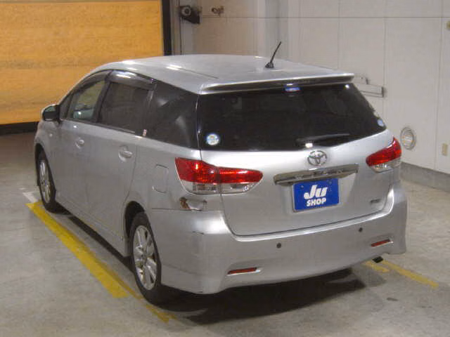 TOYOTA WISH