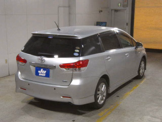 TOYOTA WISH