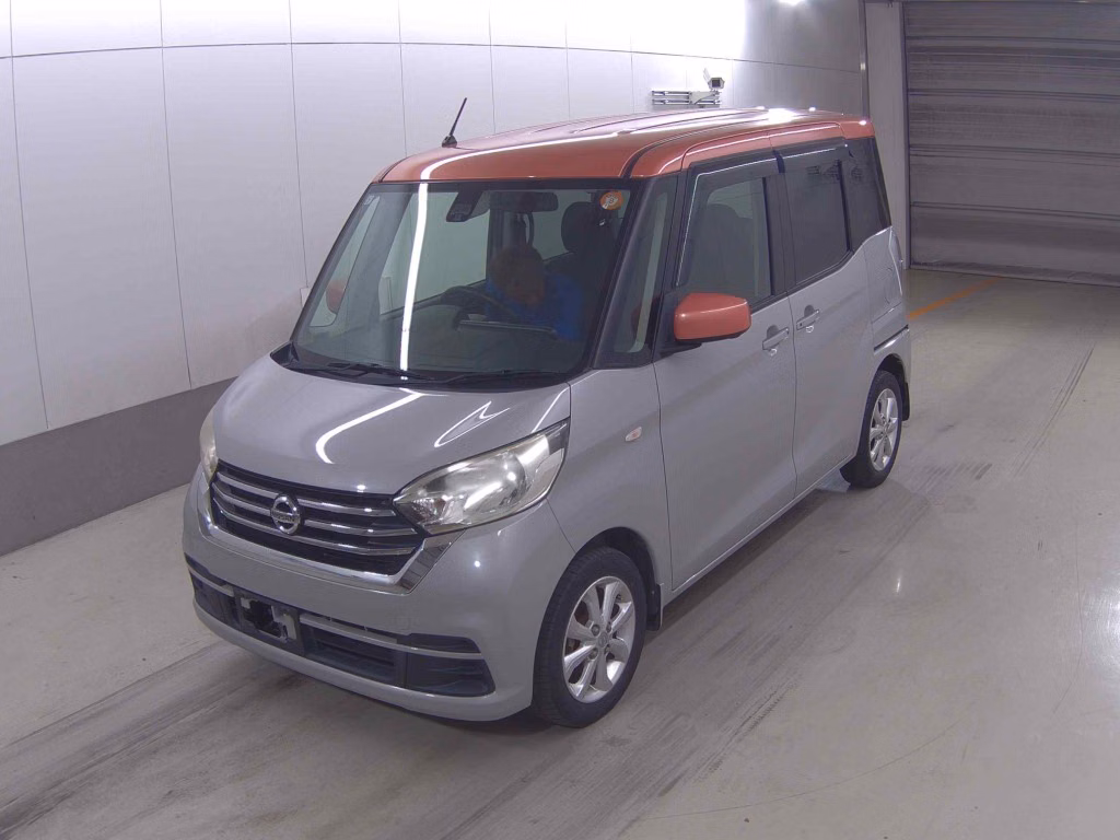 NISSAN DAYZ ROOX