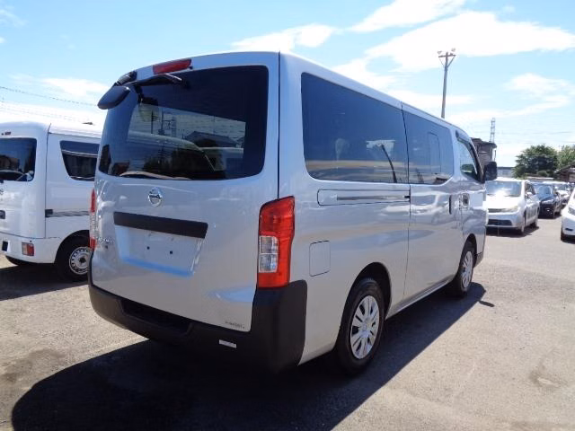 NISSAN CARAVAN