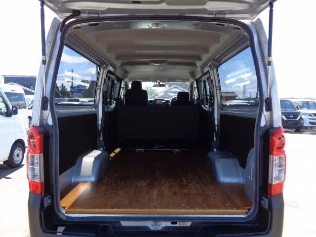 NISSAN CARAVAN