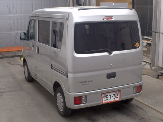 MITSUBISHI MINICAB