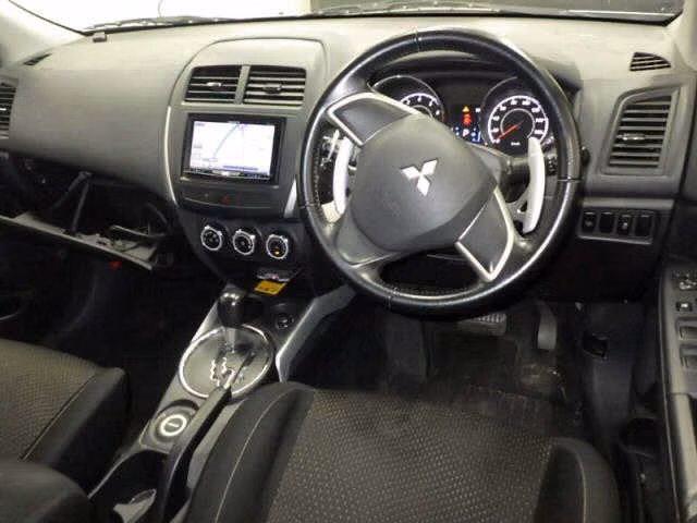 MITSUBISHI RVR