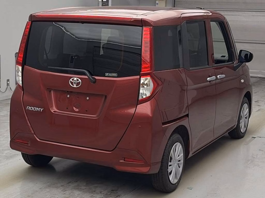 TOYOTA ROOMY