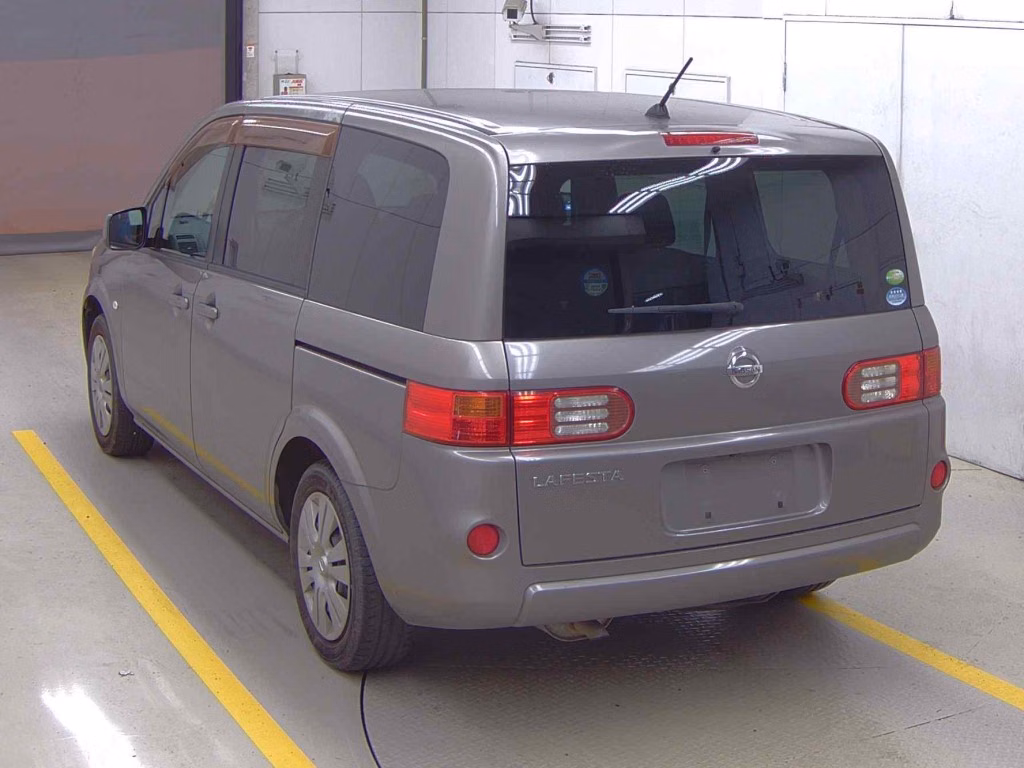 NISSAN LAFESTA