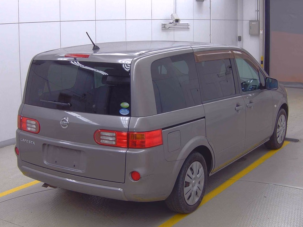 NISSAN LAFESTA