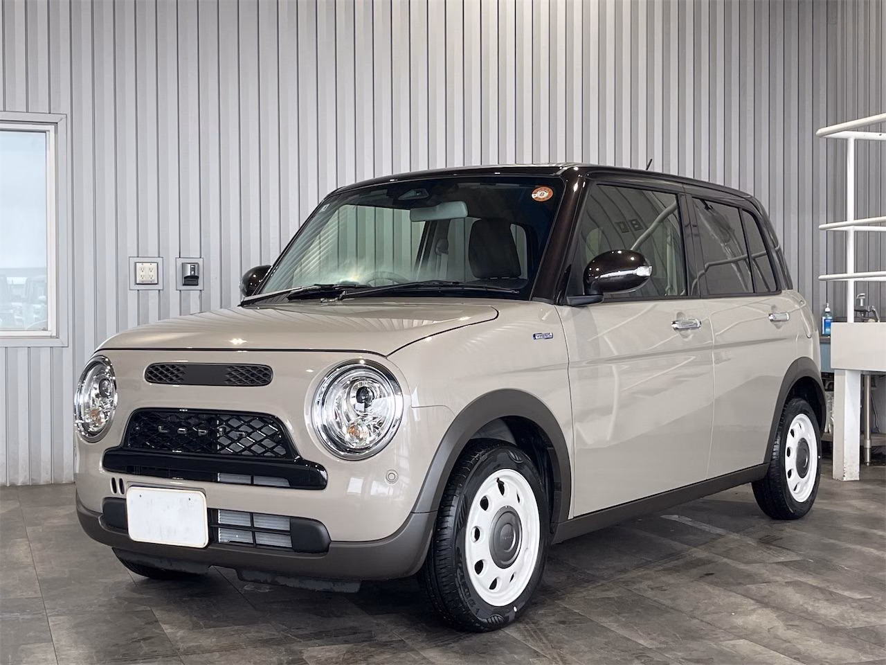 Suzuki Alto Lapin