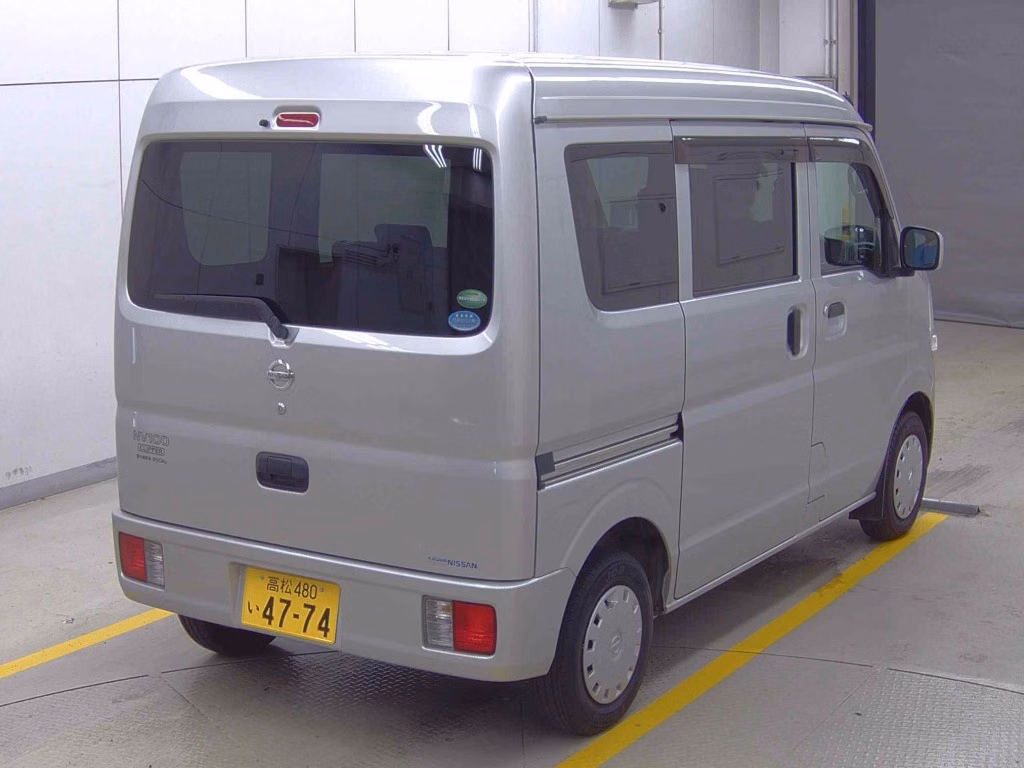 NISSAN NV100 CLIPPER