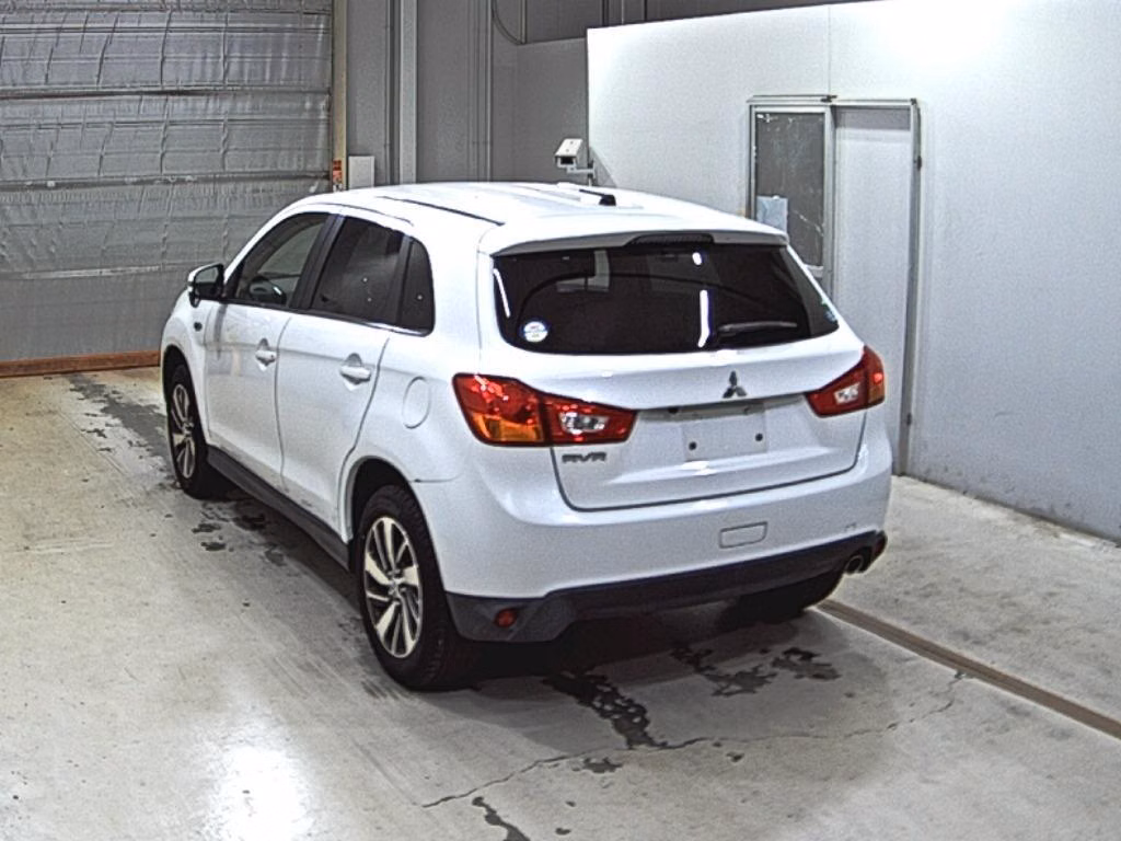 MITSUBISHI RVR