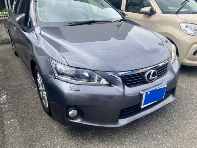 LEXUS CT200H