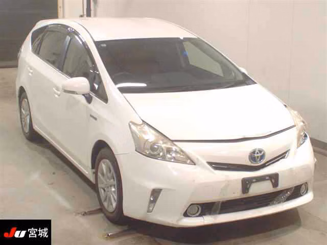 TOYOTA PRIUS ALPHA