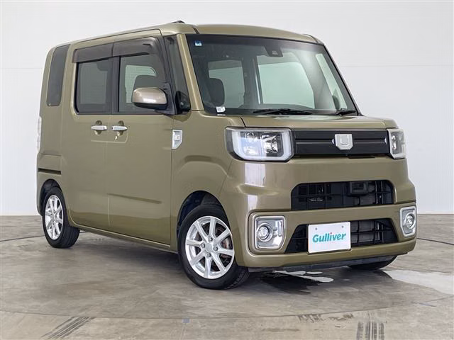 DAIHATSU WAKE