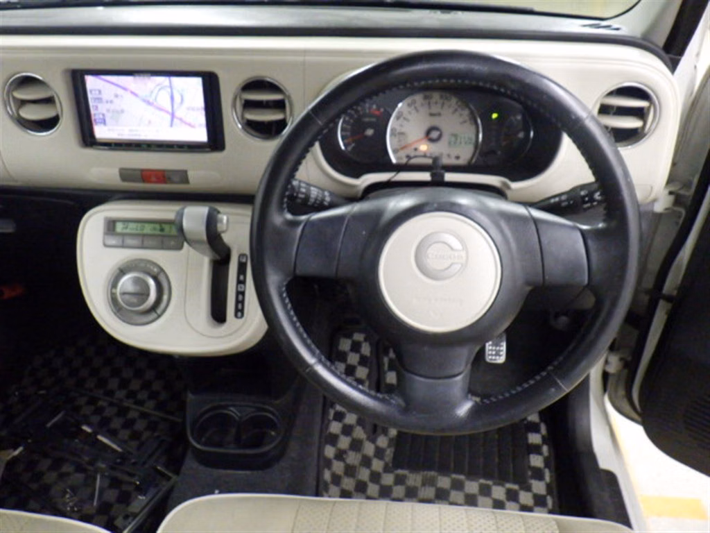 DAIHATSU MIRA COCOA