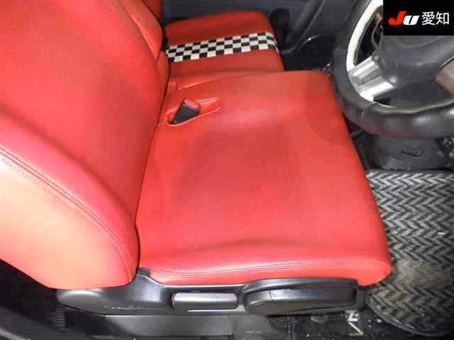 HONDA N-BOX SLASH