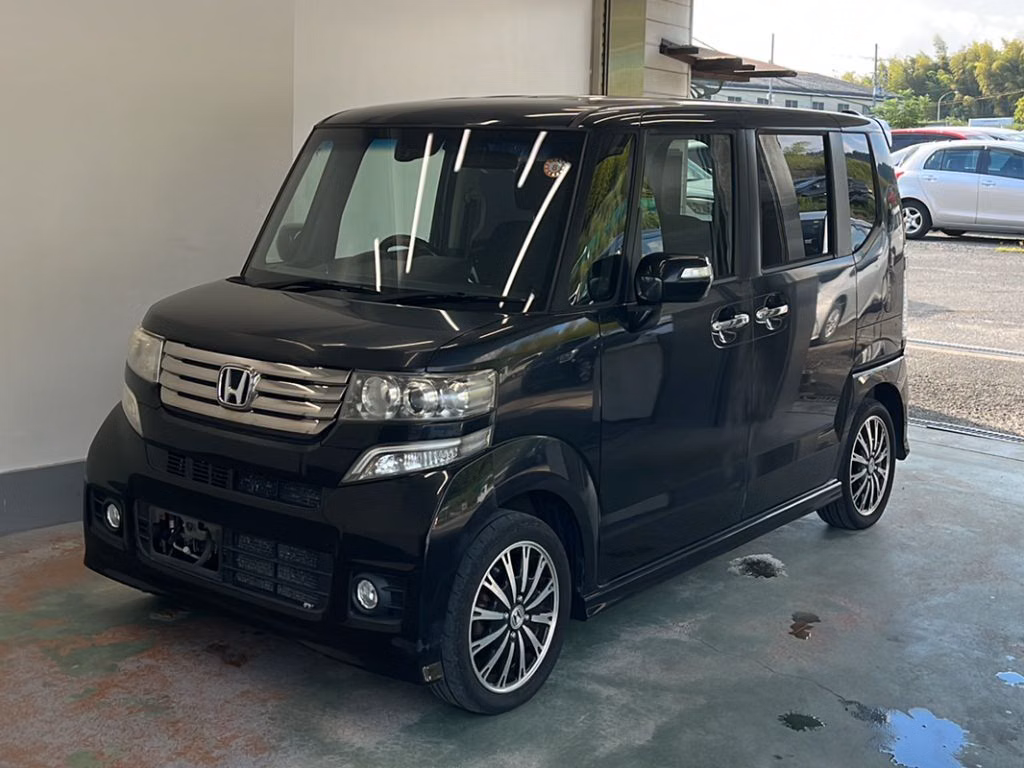 HONDA N-BOX