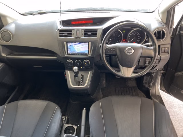 NISSAN LAFESTA