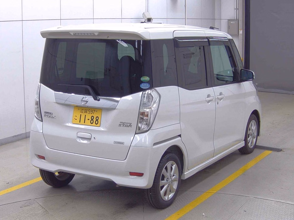 NISSAN DAYZ ROOX