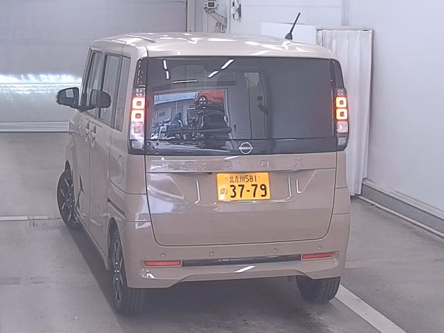 NISSAN ROOX