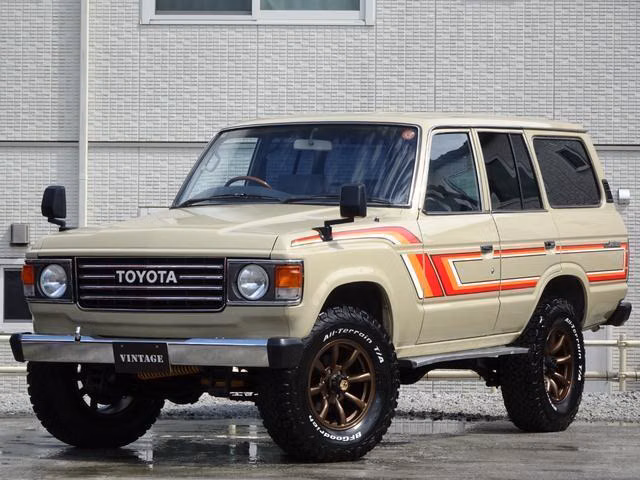 TOYOTA LAND CRUISER