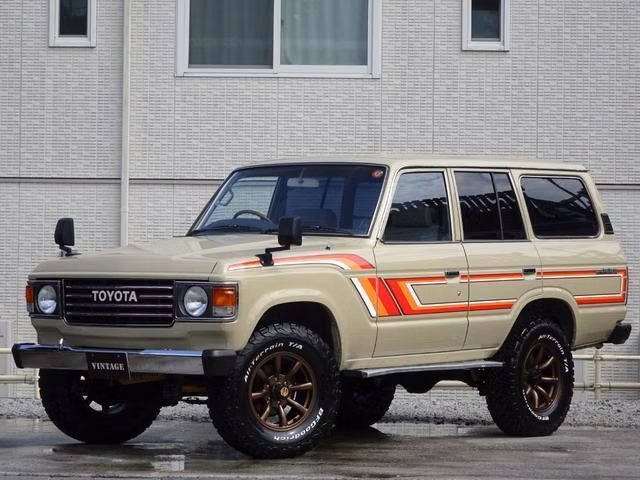 TOYOTA LAND CRUISER