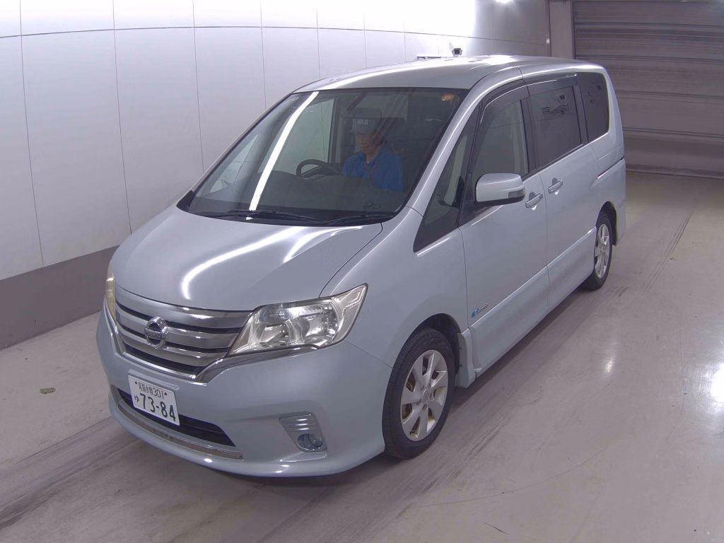 NISSAN SERENA