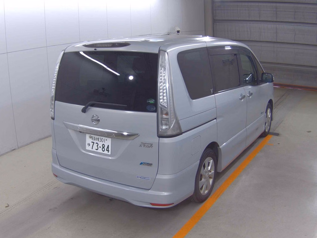 NISSAN SERENA
