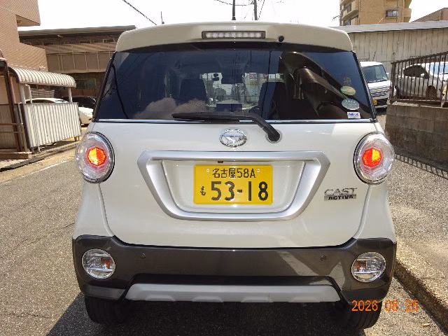 DAIHATSU CAST