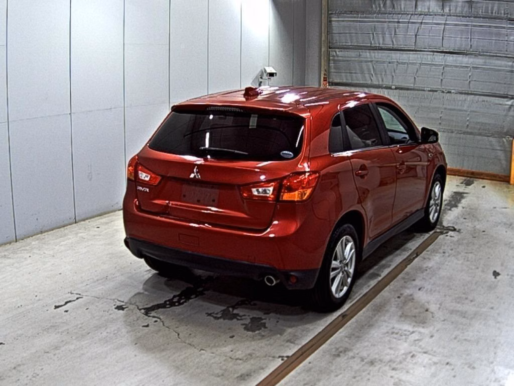 MITSUBISHI RVR
