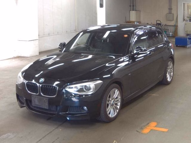 BMW 1-SERIES