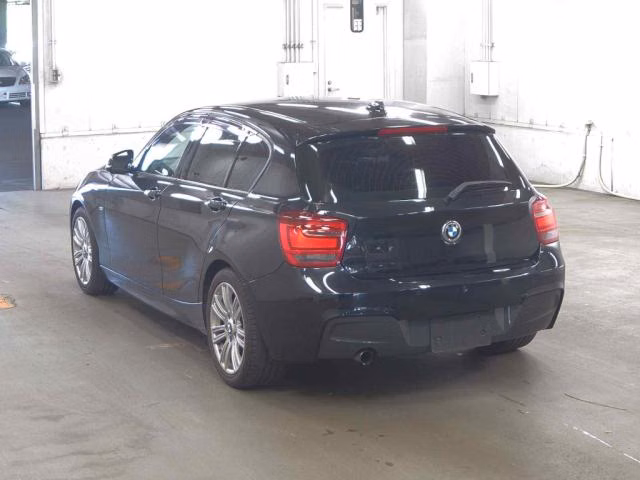 BMW 1-SERIES