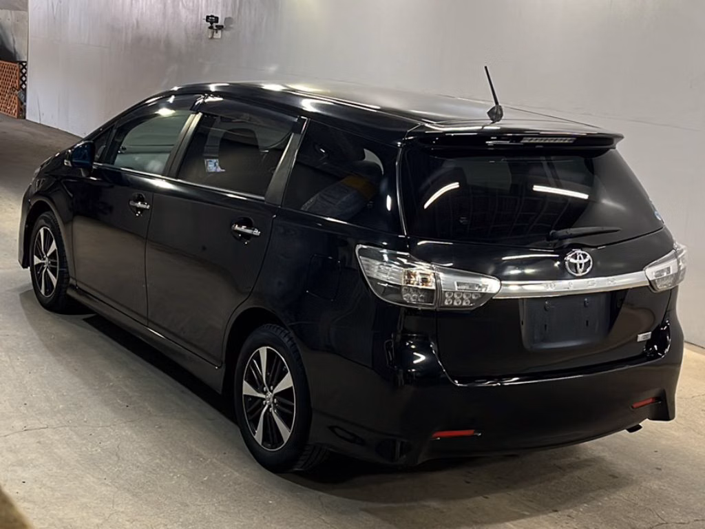 TOYOTA WISH
