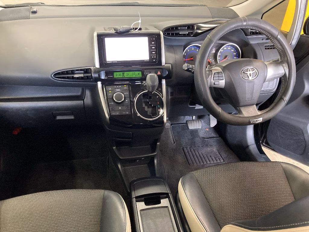 TOYOTA WISH