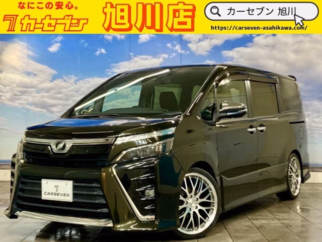 TOYOTA VOXY