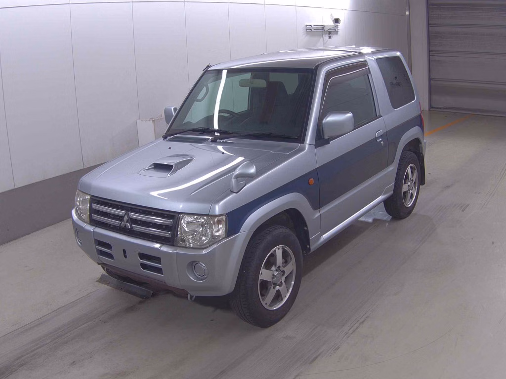 MITSUBISHI PAJERO MINI