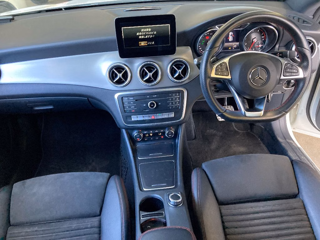 MERCEDES-BENZ CLA-CLASS