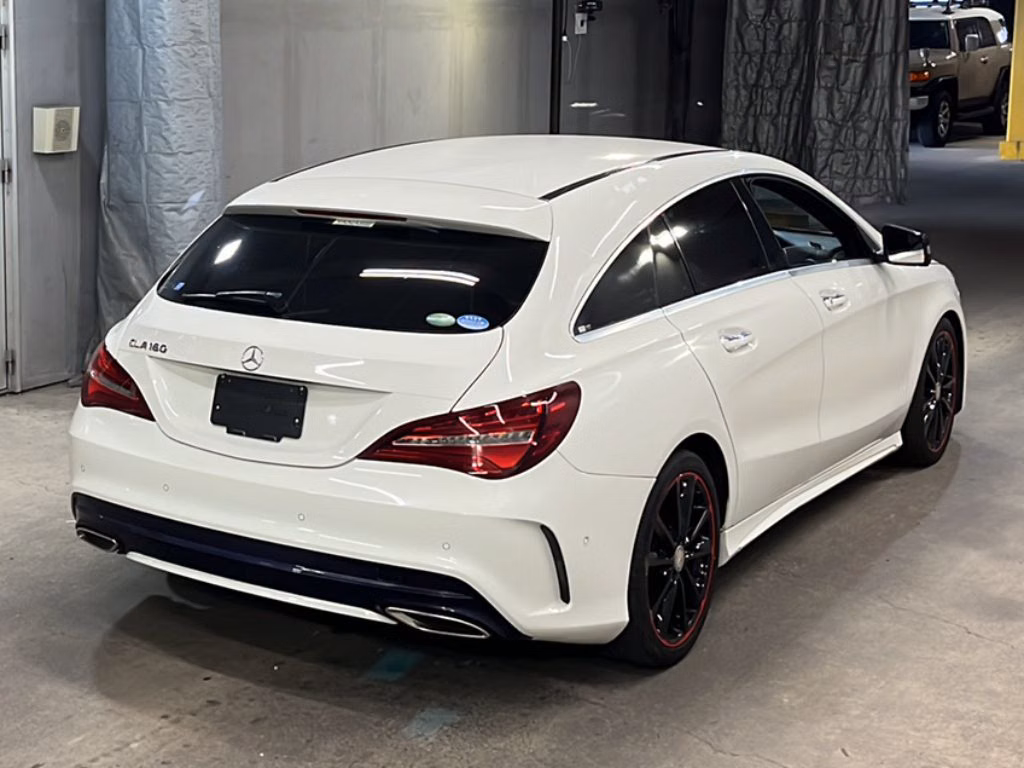 MERCEDES-BENZ CLA-CLASS