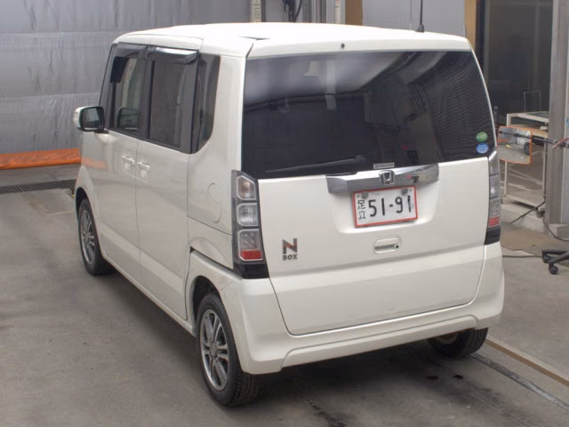HONDA N-BOX