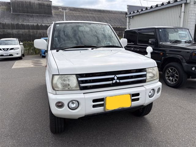 MITSUBISHI PAJERO MINI