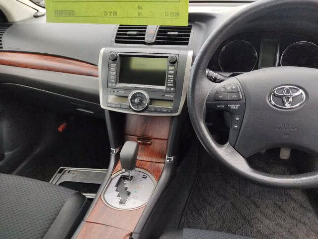 TOYOTA PREMIO